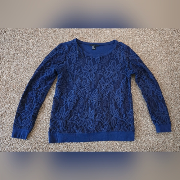 Forever 21 Blue Lace front Long Sleeve Top, size small - Picture 4 of 7